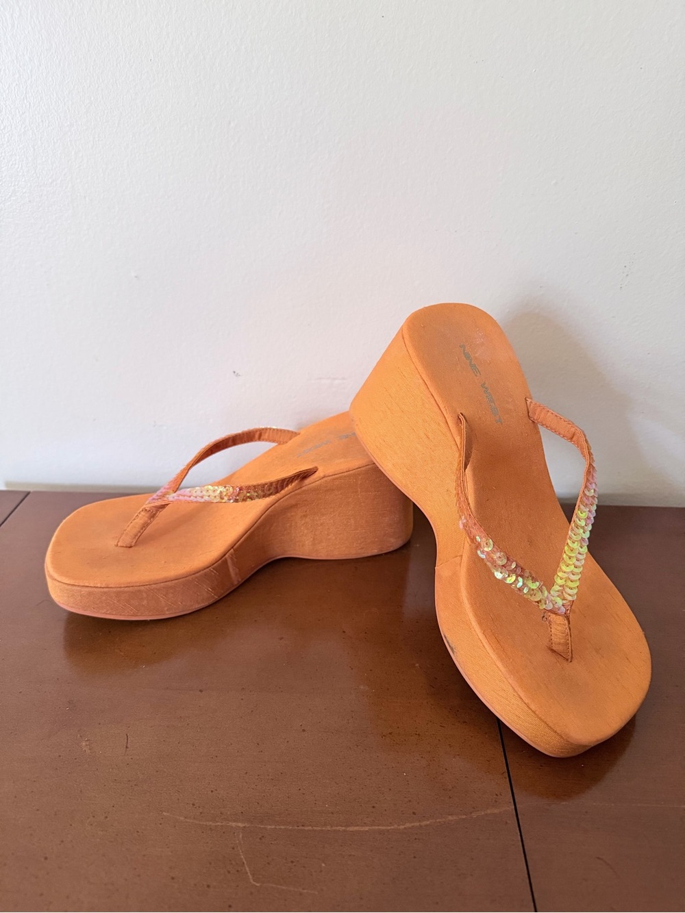 Vintage Nine West Orange Sequin Platform Wedge Flip Flip Sandal Heels 8M Chunky